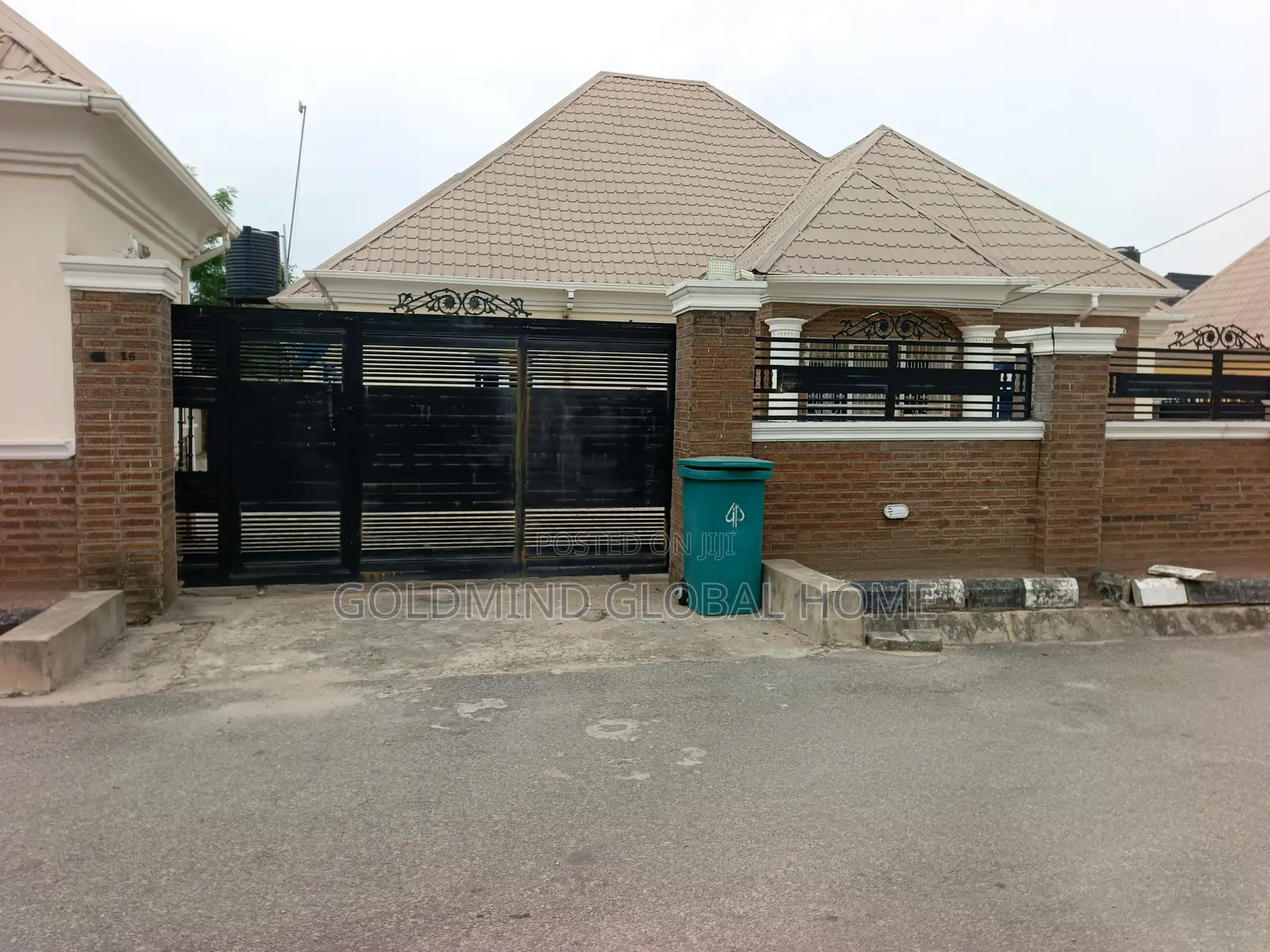 3bdrm Bungalow in Goldmind Estate, FHA for sale