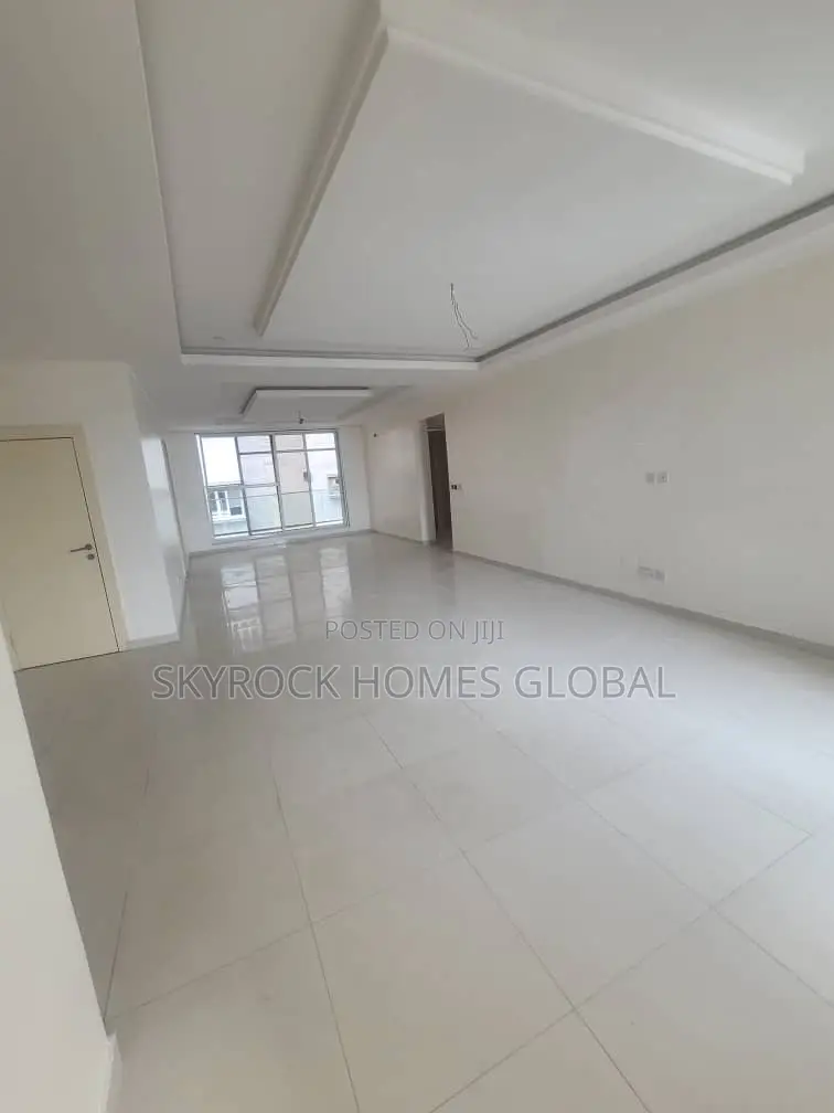 3bdrm Apartment in Victoria Island Extension for rent
