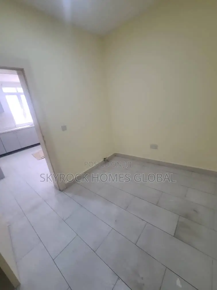 3bdrm Apartment in Victoria Island Extension for rent