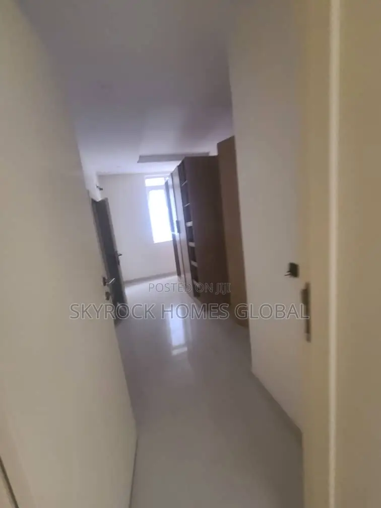 3bdrm Apartment in Victoria Island Extension for rent