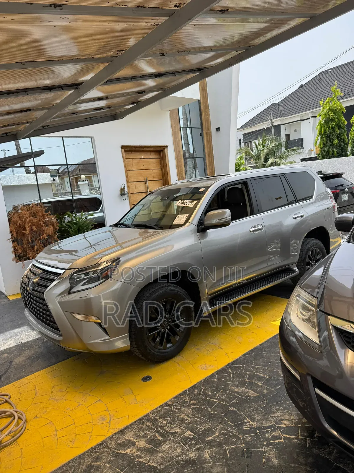 Lexus GX 460 AWD 2023 Gold