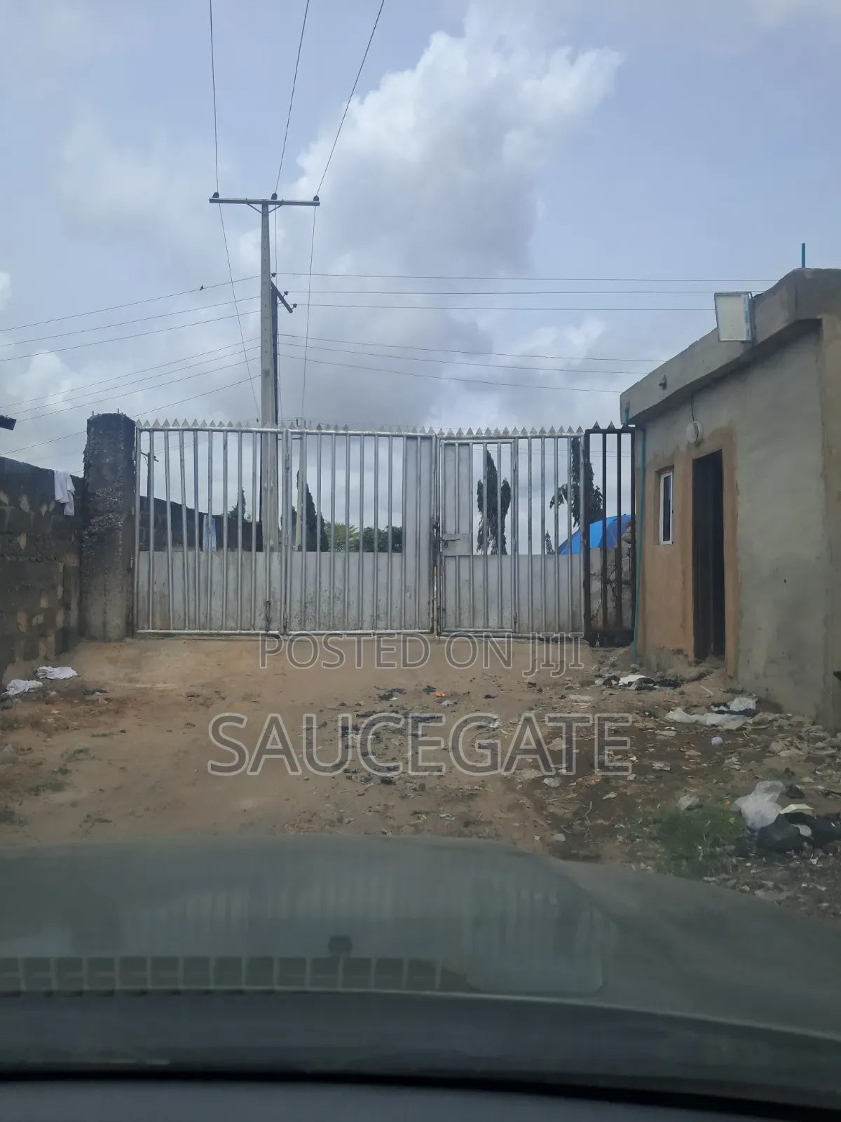 6 Plots Dry for Sale at Abuleoshun for Warehouse or Truck Garage