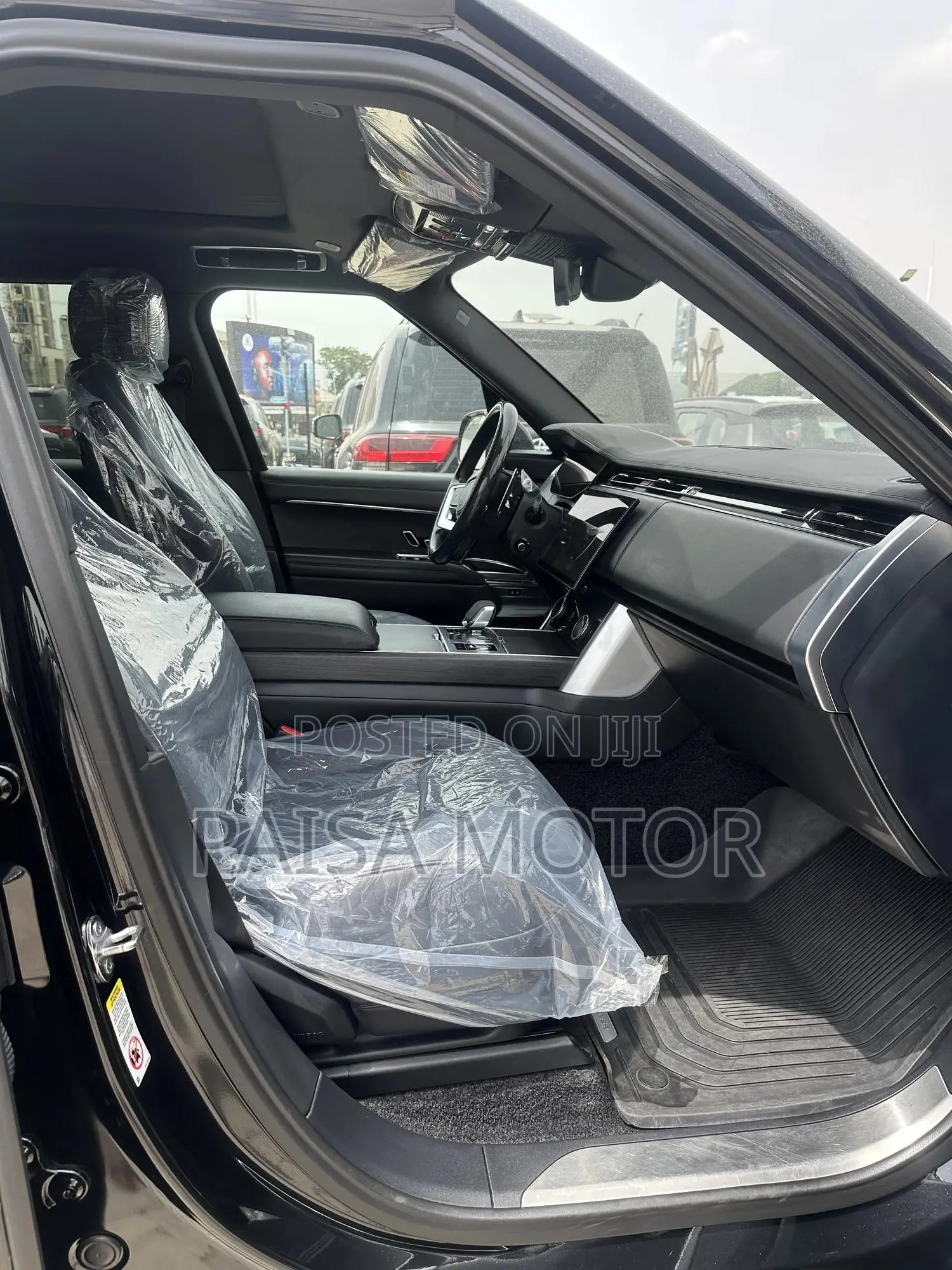 Land Rover Range Rover Vogue 2023 Black