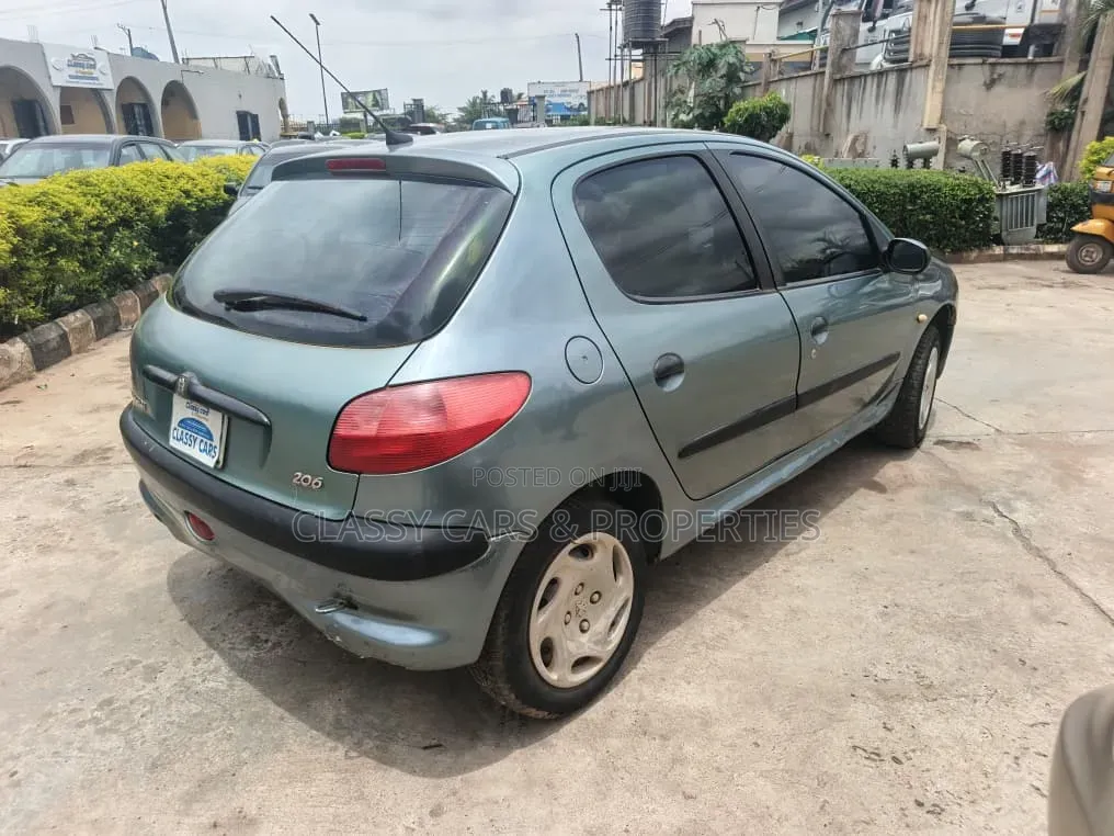 Peugeot 206 2004 Green