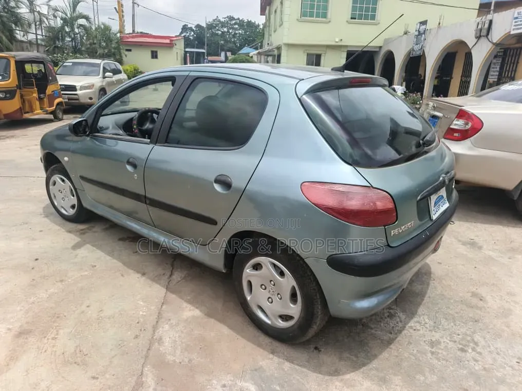 Peugeot 206 2004 Green