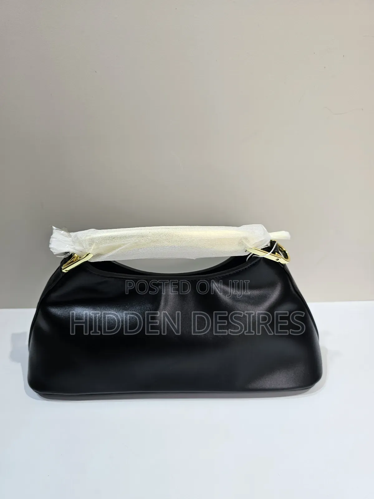 Sleek Half-Moon Top Handle Bag With Metallic Accent- Black