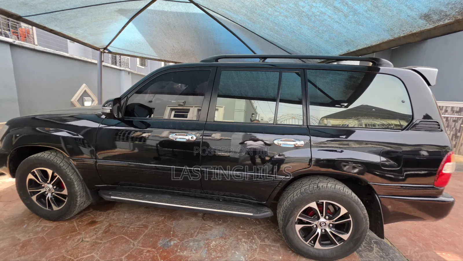 Toyota Land Cruiser 90 Automatic 2002 Black