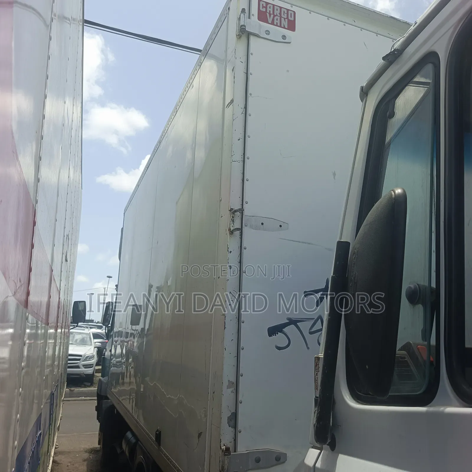 Mercedes Benz 814 Container Iron Body Tokunbo With Short Frame