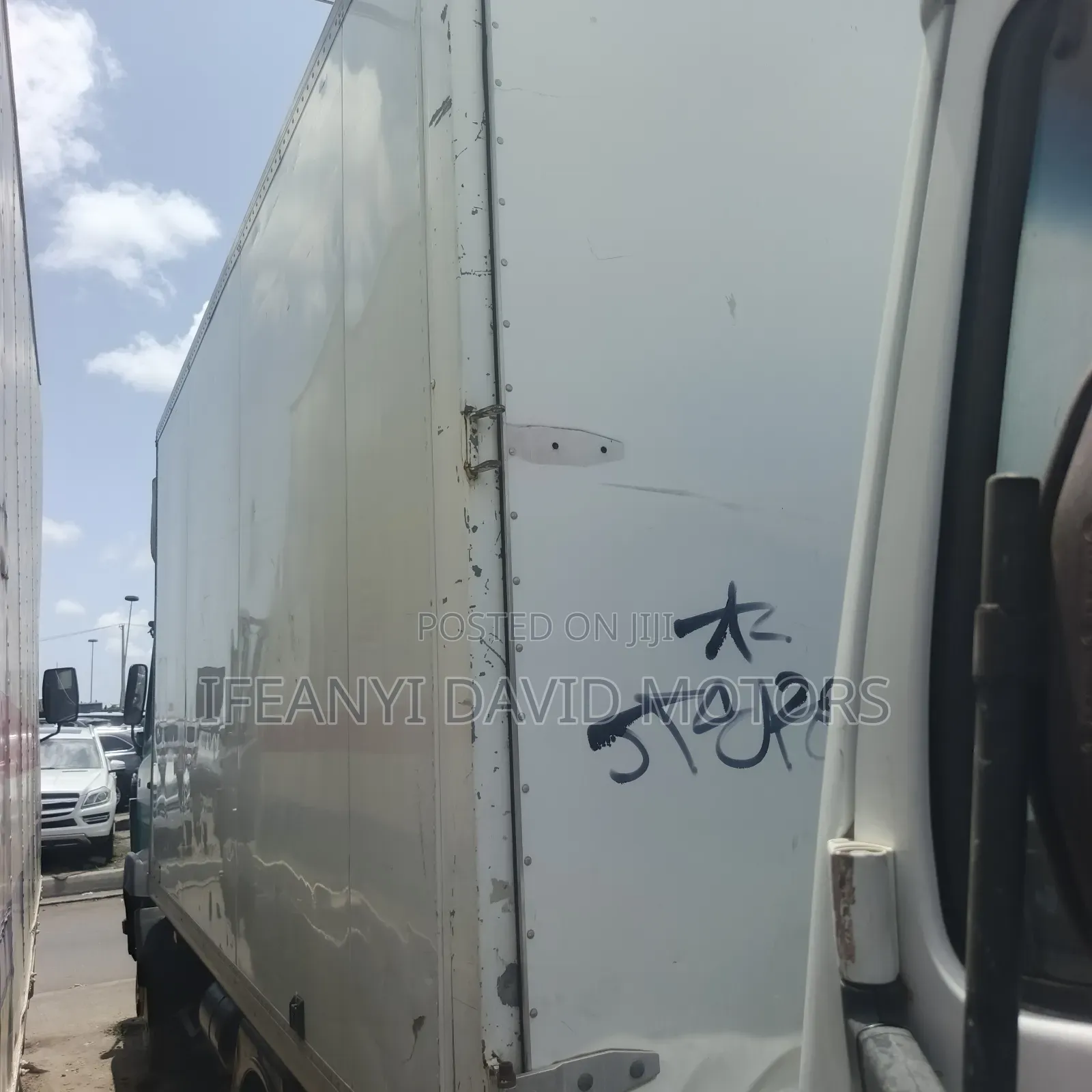 Mercedes Benz 814 Container Iron Body Tokunbo With Short Frame