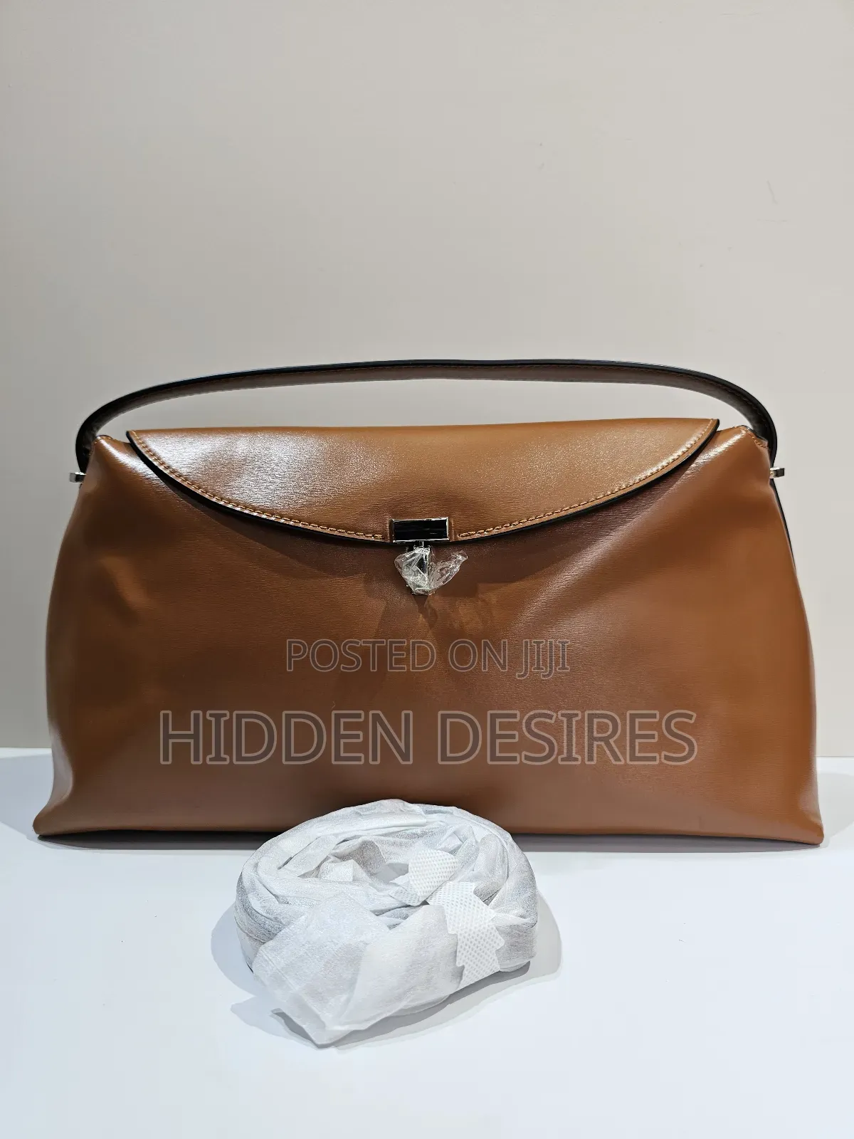 T-Lock Medium Pu Leather Tote Bag