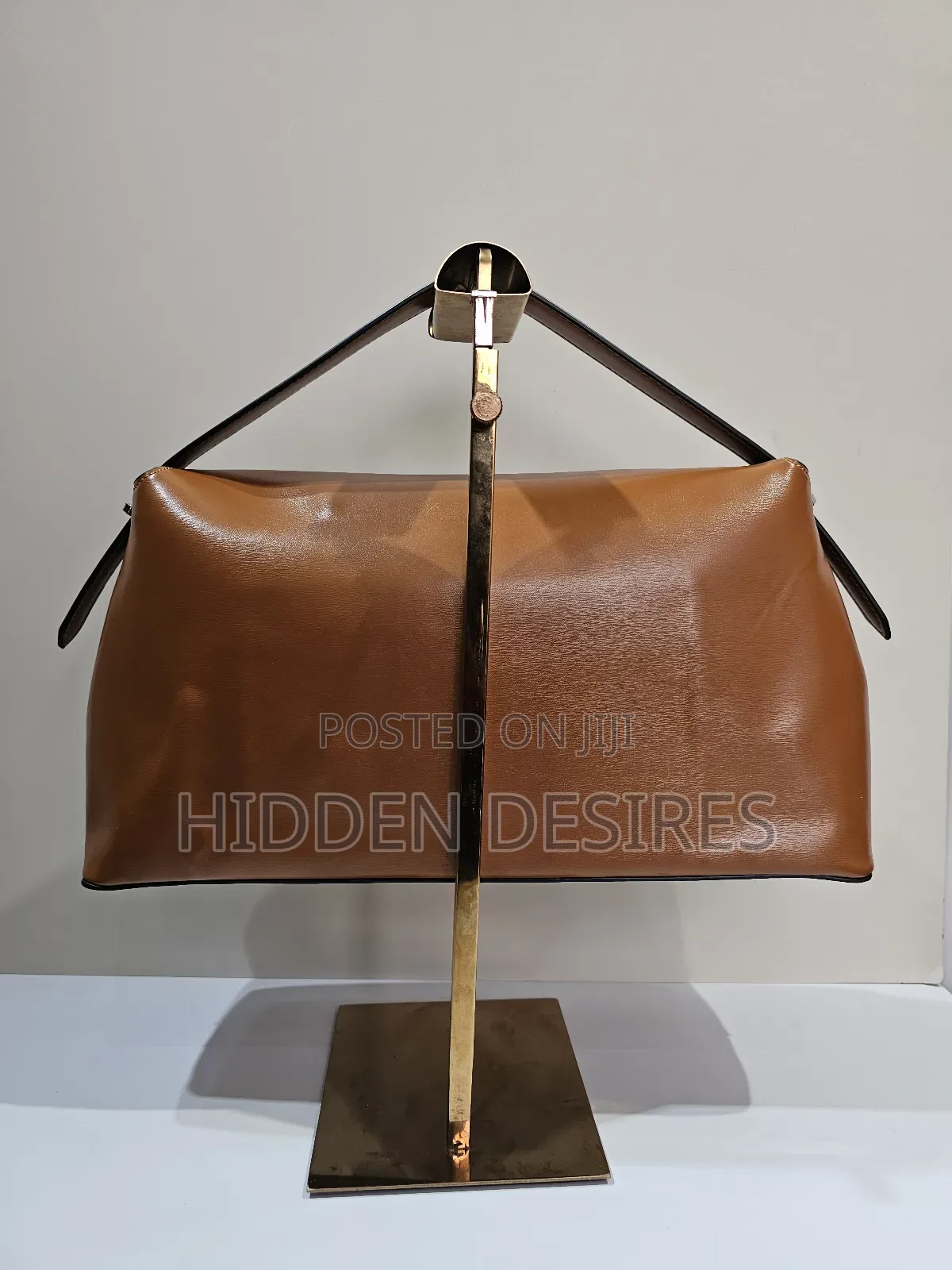 T-Lock Medium Pu Leather Tote Bag