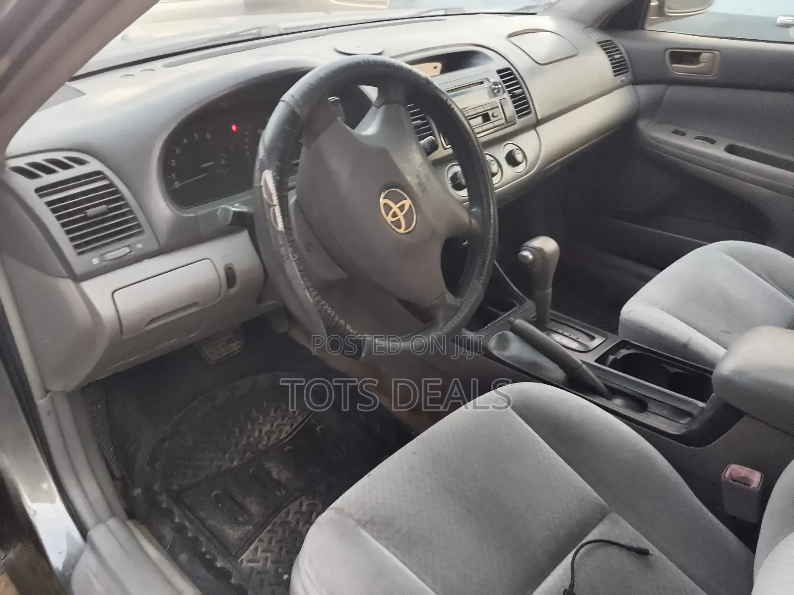 Toyota Camry 2004 Gray