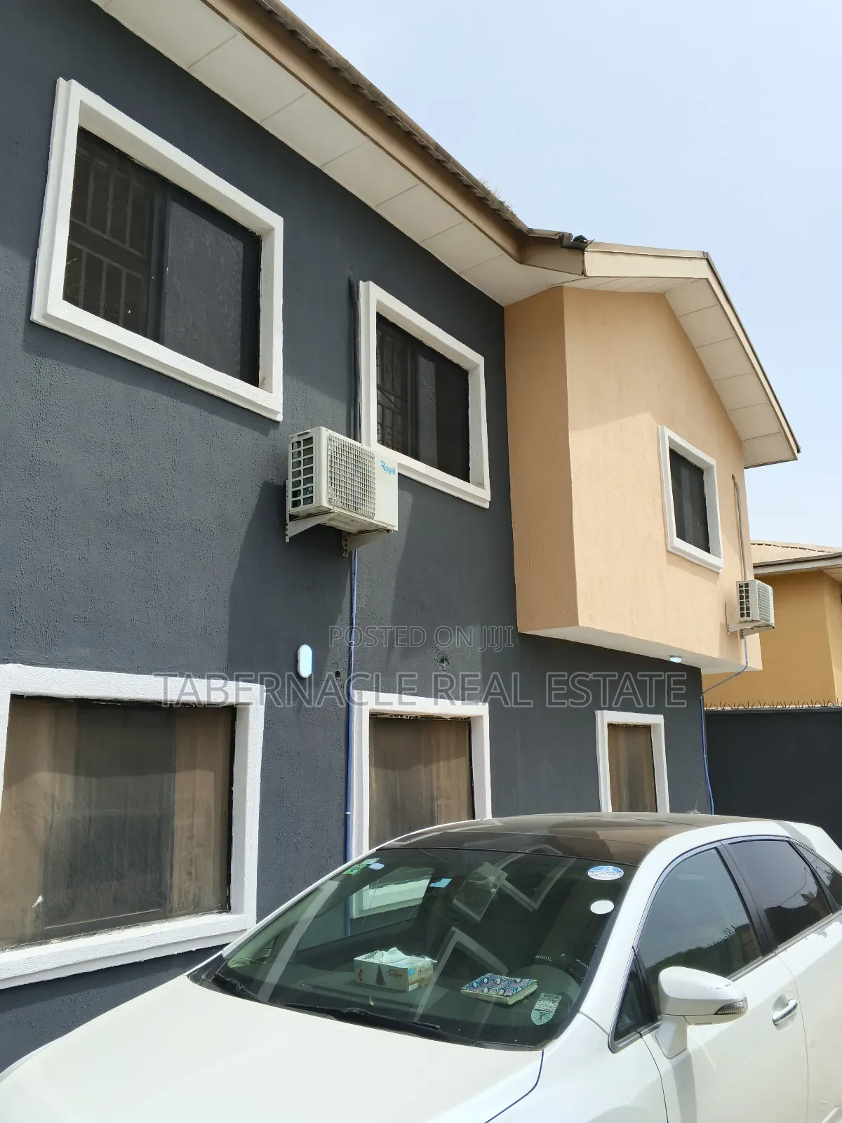 2bdrm Apartment in Fakoyabi, Ebute for rent