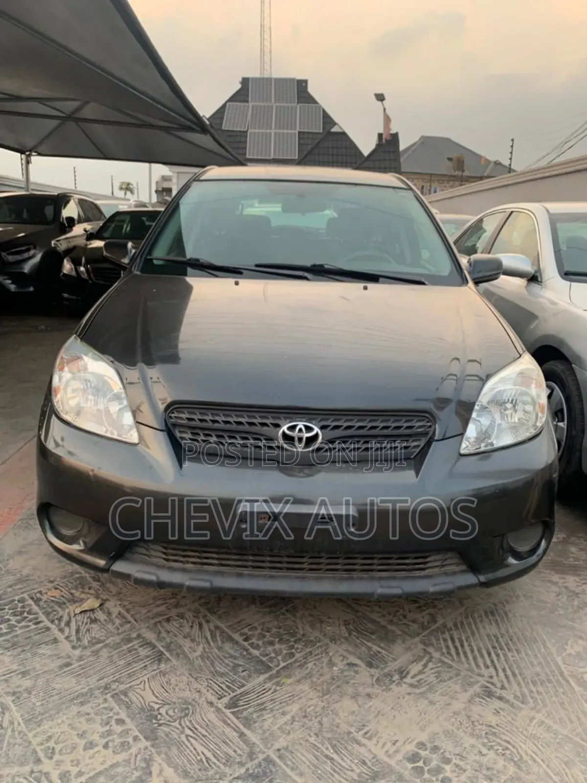 Toyota Matrix Hatchback AWD (1.8L 4cyl 4A) 2005 Gray