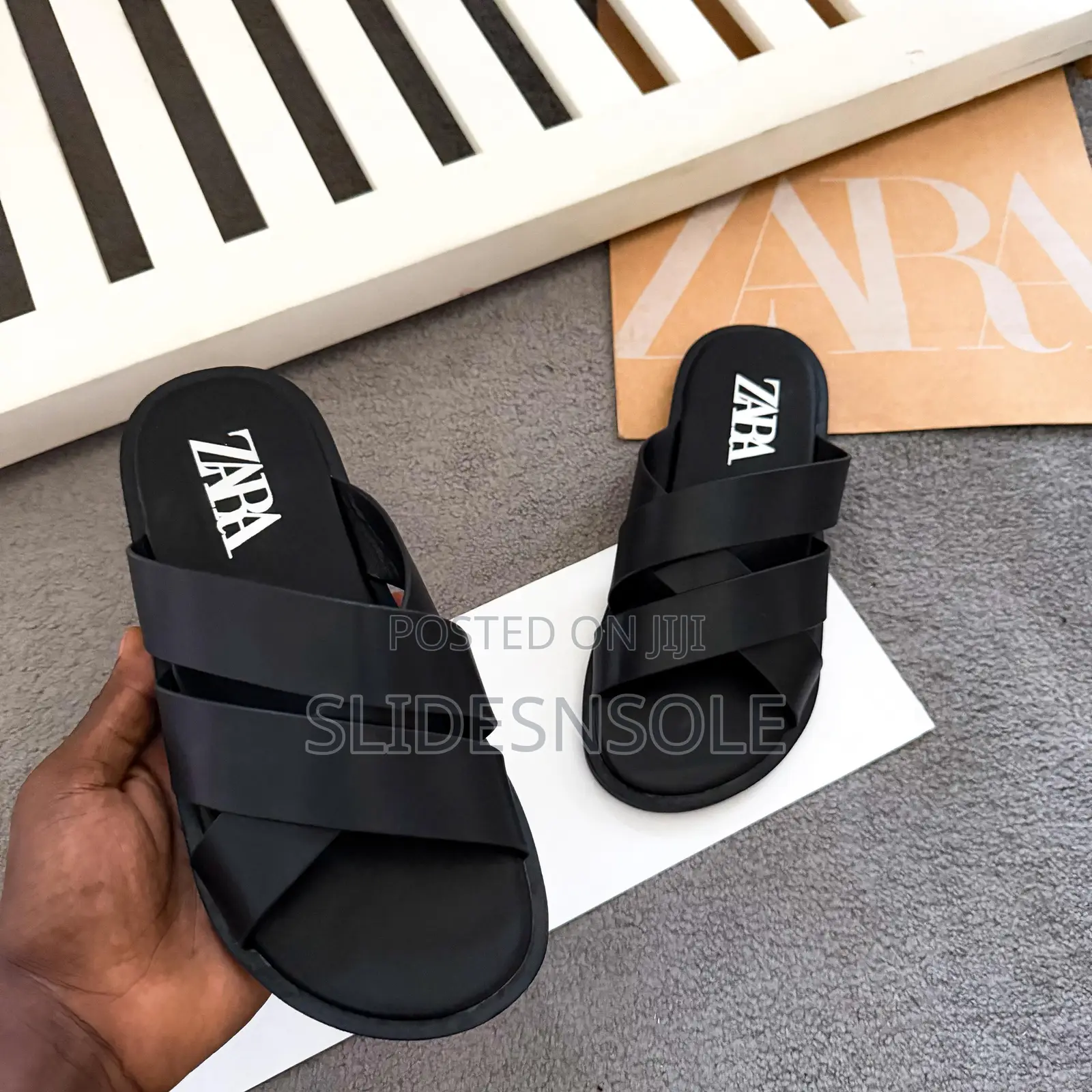 Zara Essential Criss-Cross Slides