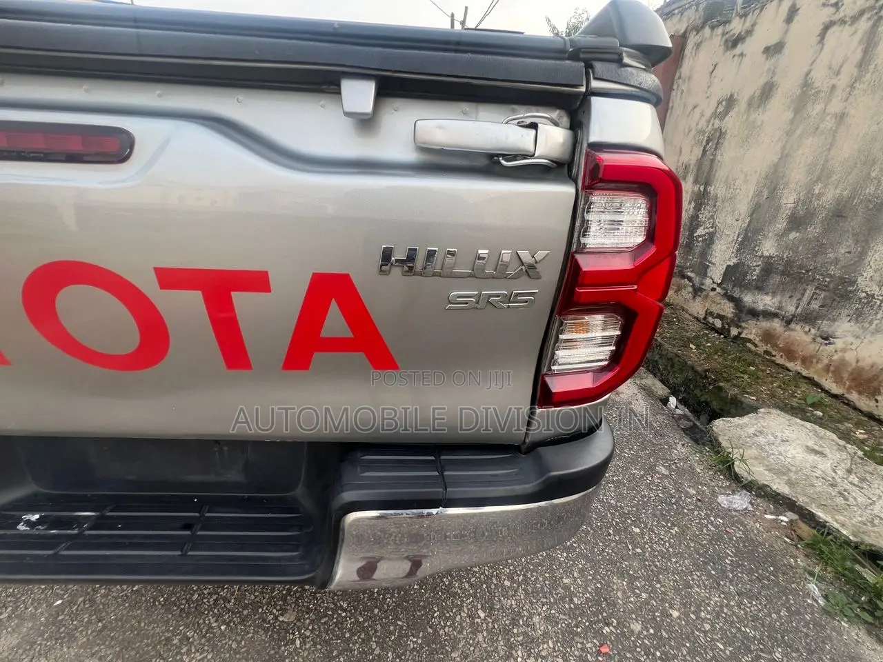 Toyota Hilux SR5 4x4 2016 Silver