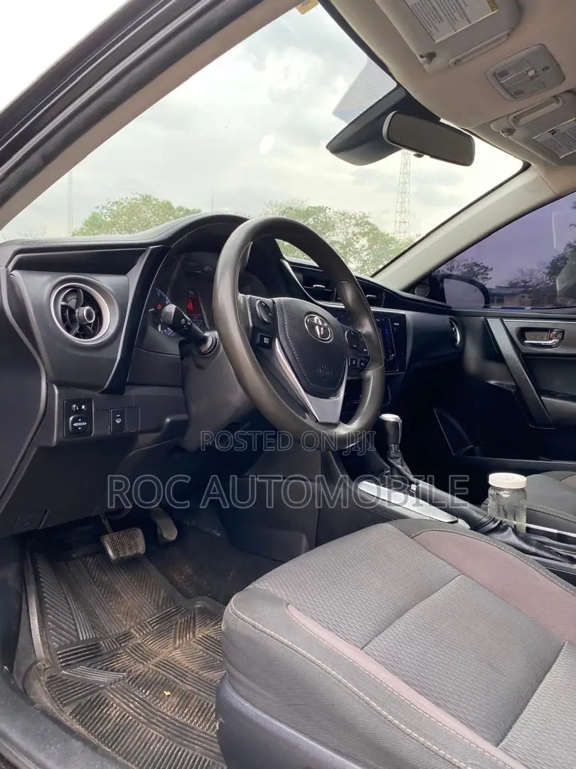 Toyota Corolla 2017 Black