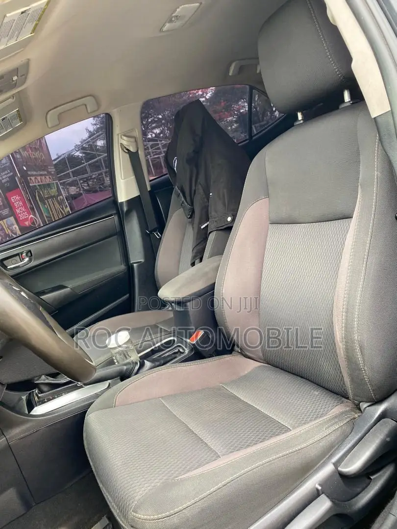 Toyota Corolla 2017 Black