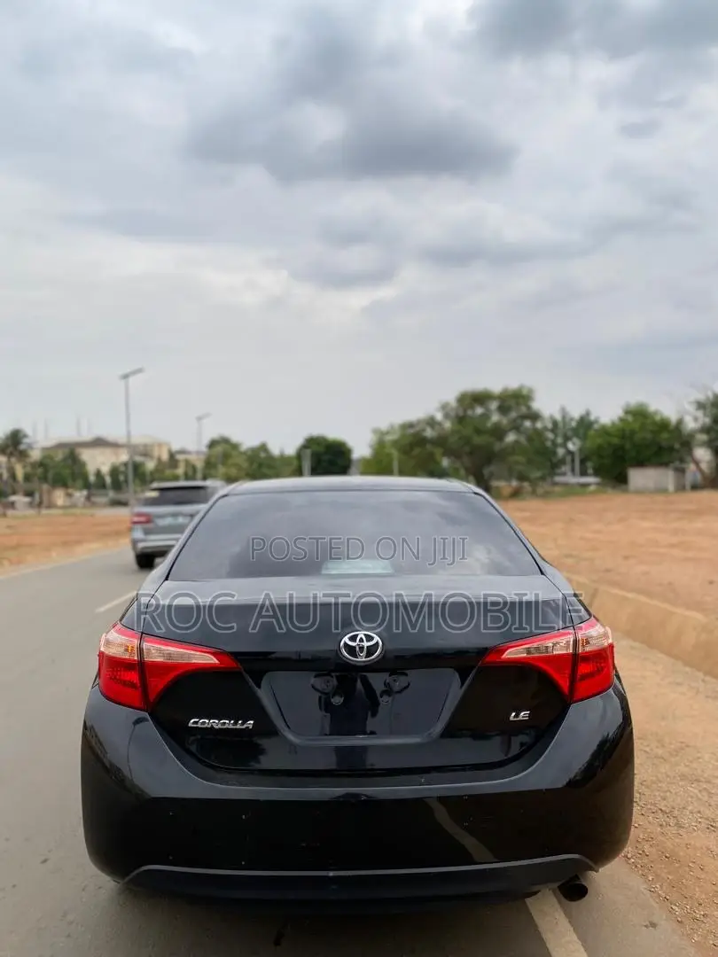 Toyota Corolla 2017 Black