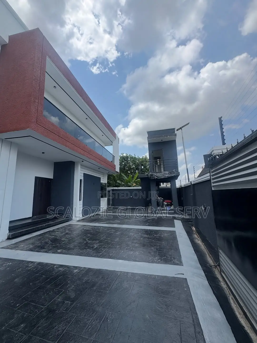 4bdrm Duplex in New Road, Ada for sale
