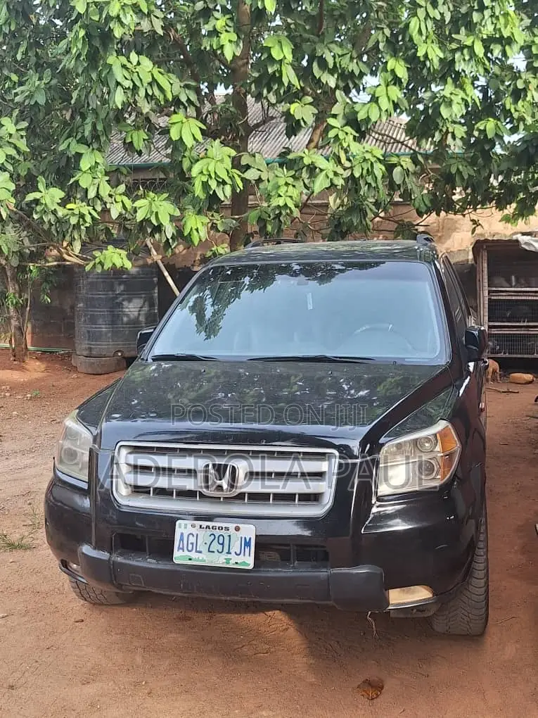 Honda Pilot 2005 Black