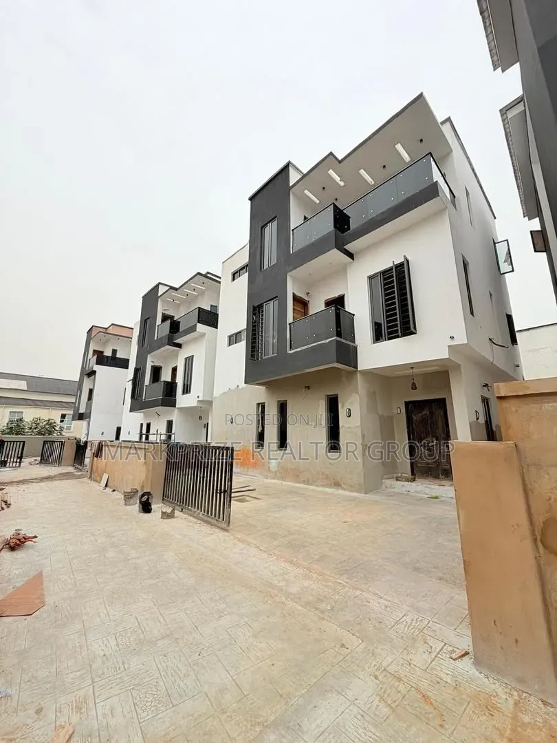 4bdrm Duplex in Magodo Gra Phase 1 for sale