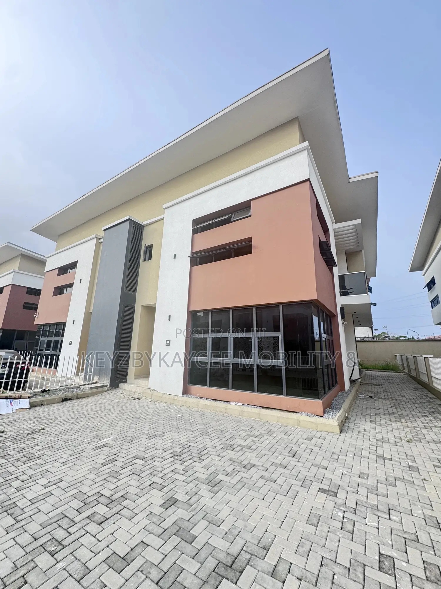 4bdrm Duplex in Gra, Ogudu for sale