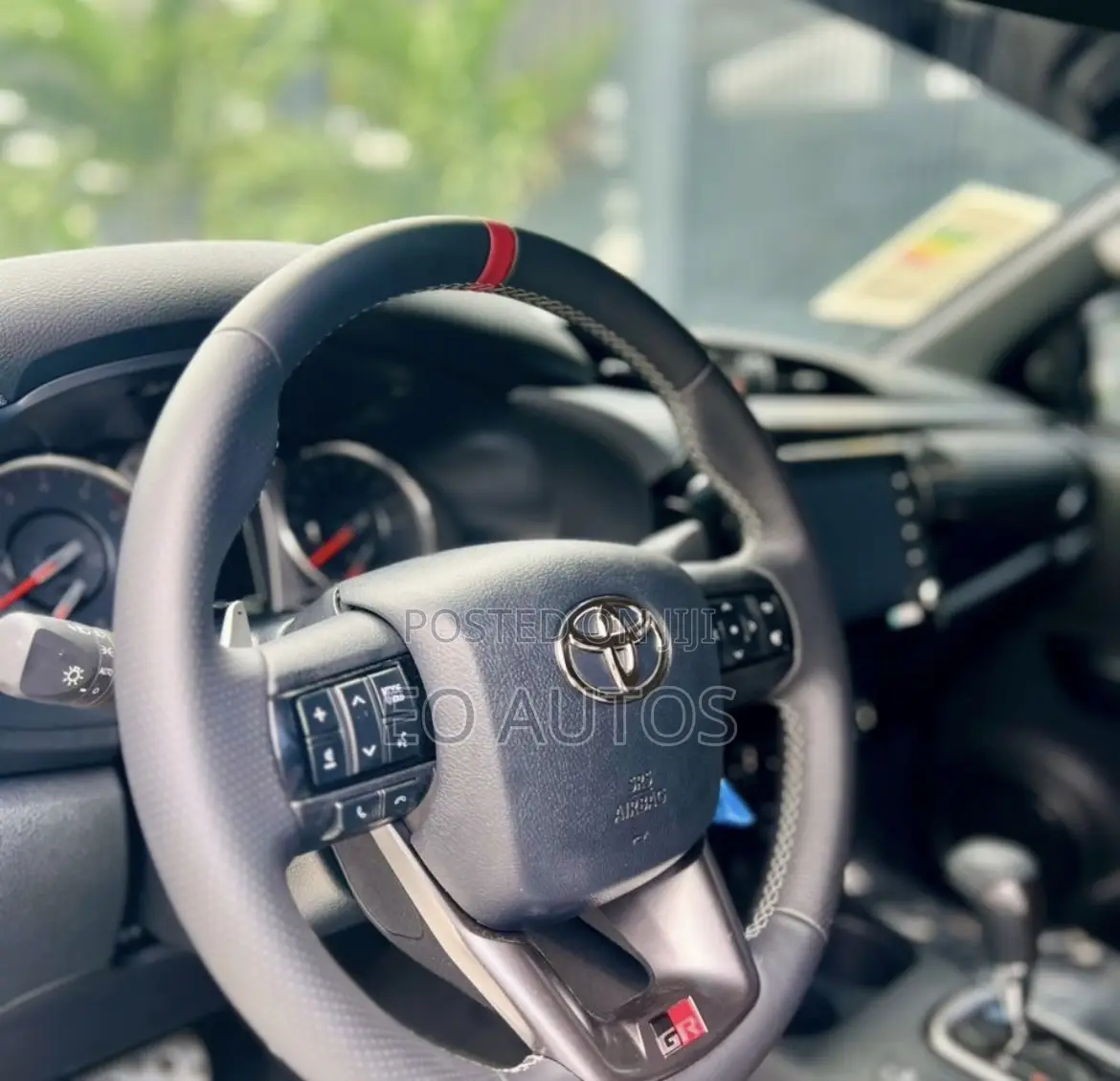 New Toyota Hilux 2025 White
