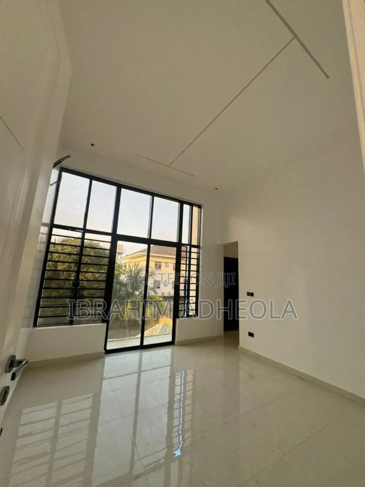 3bdrm Apartment in Off Fola Osibo, Lekki Phase 1 for sale