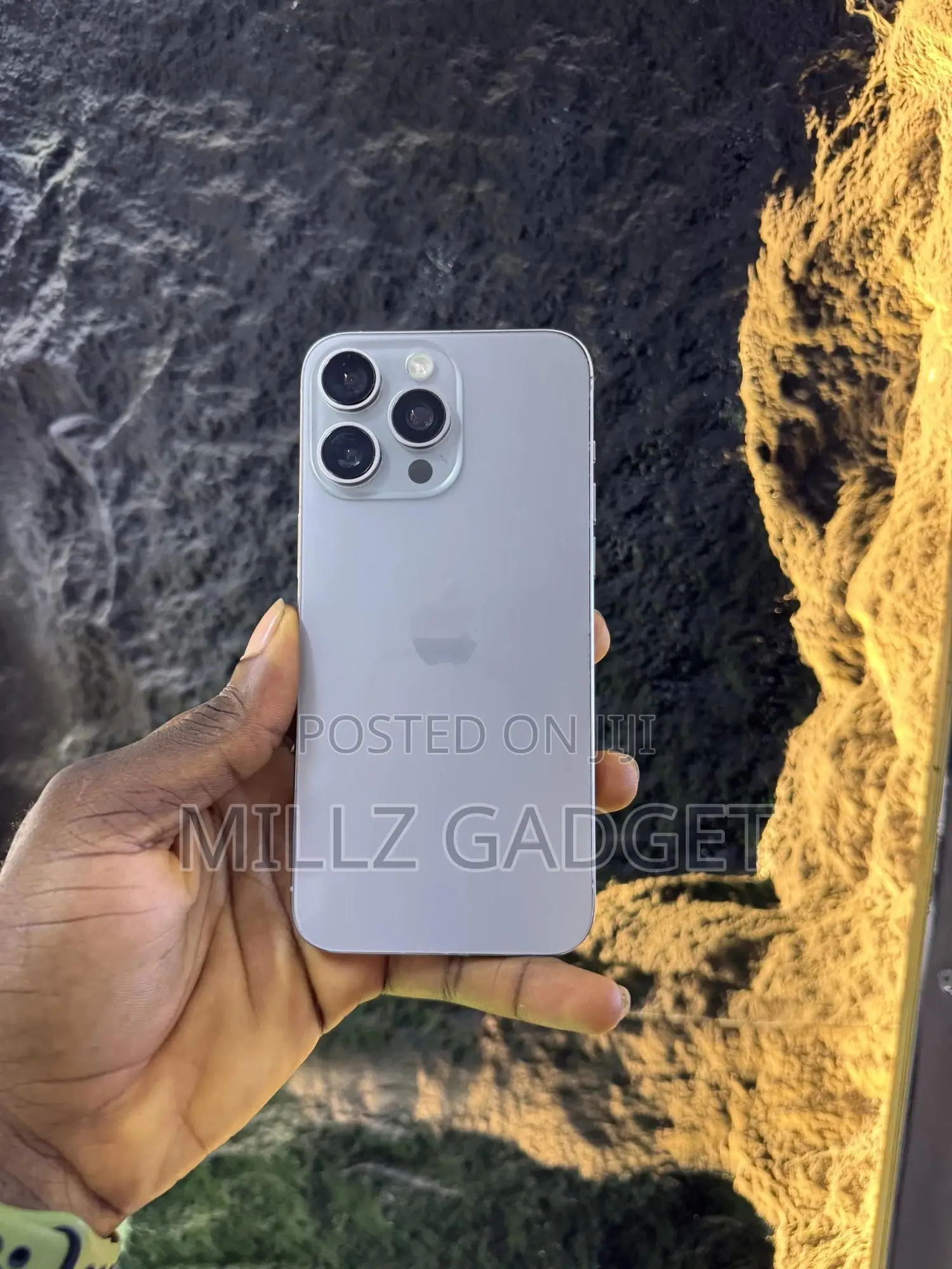 Apple iPhone 15 Pro Max 256 GB Silver