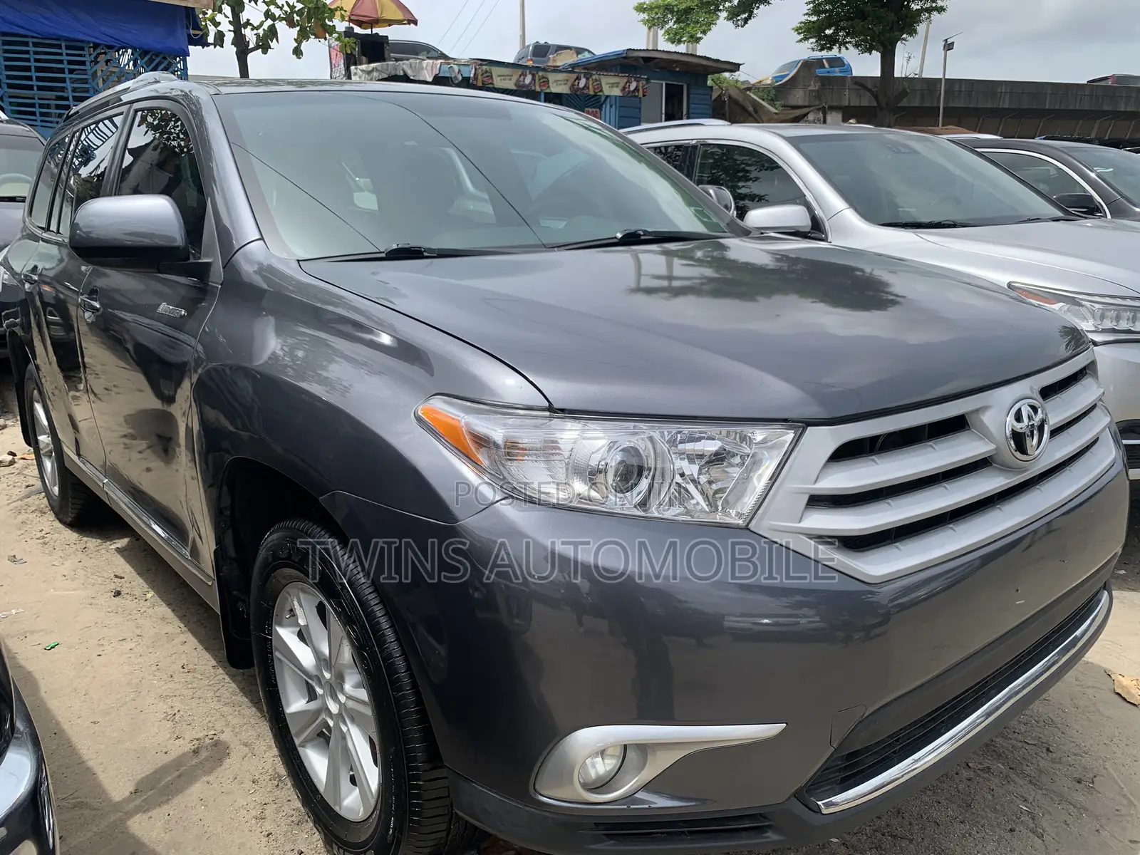 Toyota Highlander Limited 2012 Gray