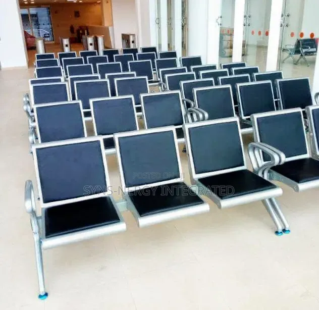Elegant Visitors Chair