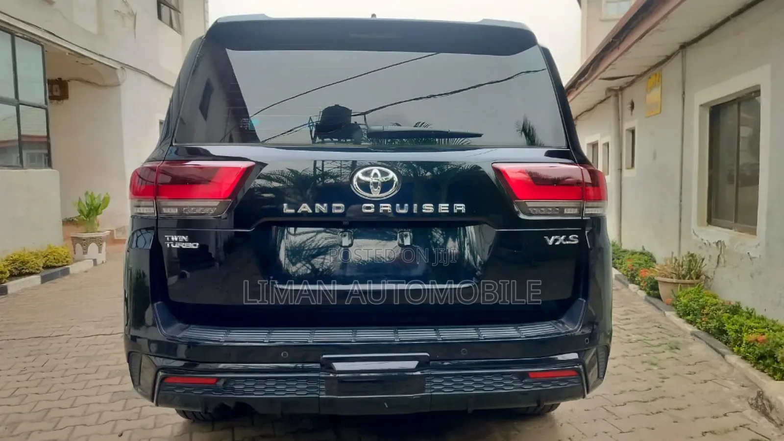 New Toyota Land Cruiser LC300 2025 Black