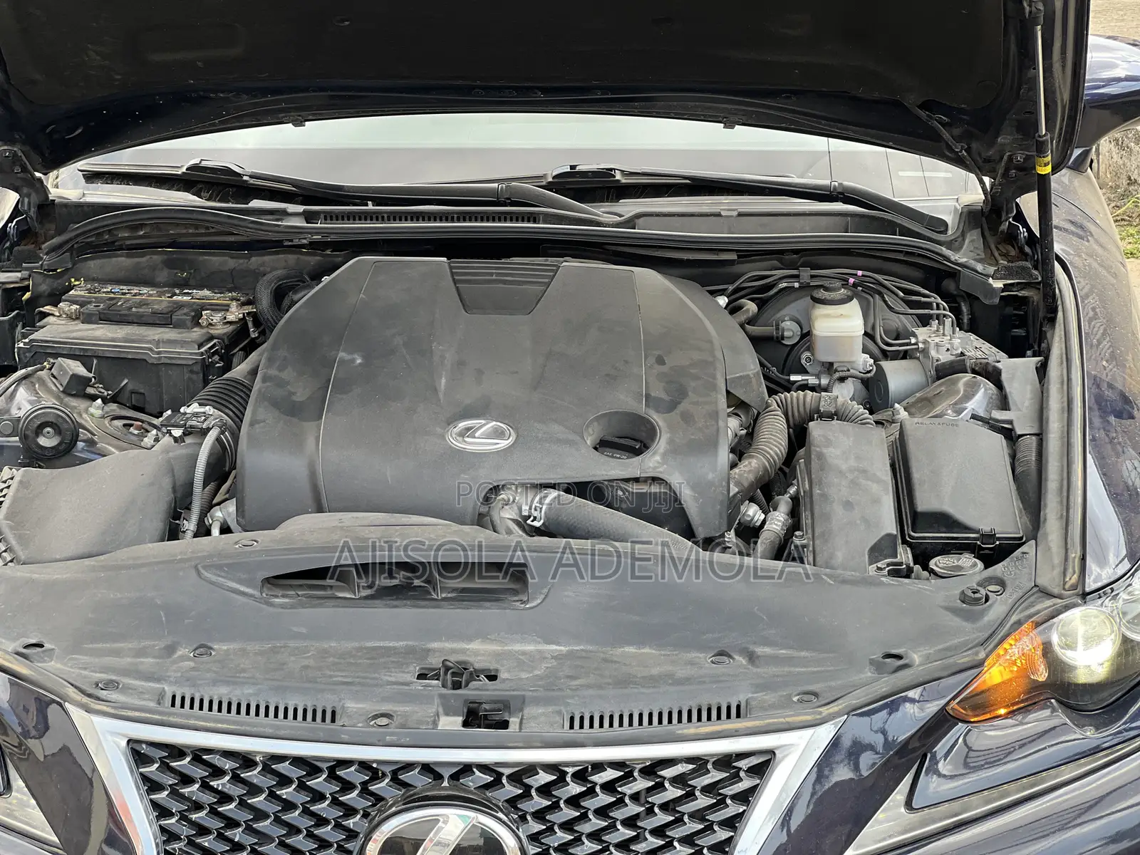 Lexus IS 250 4WD 2015 Blue