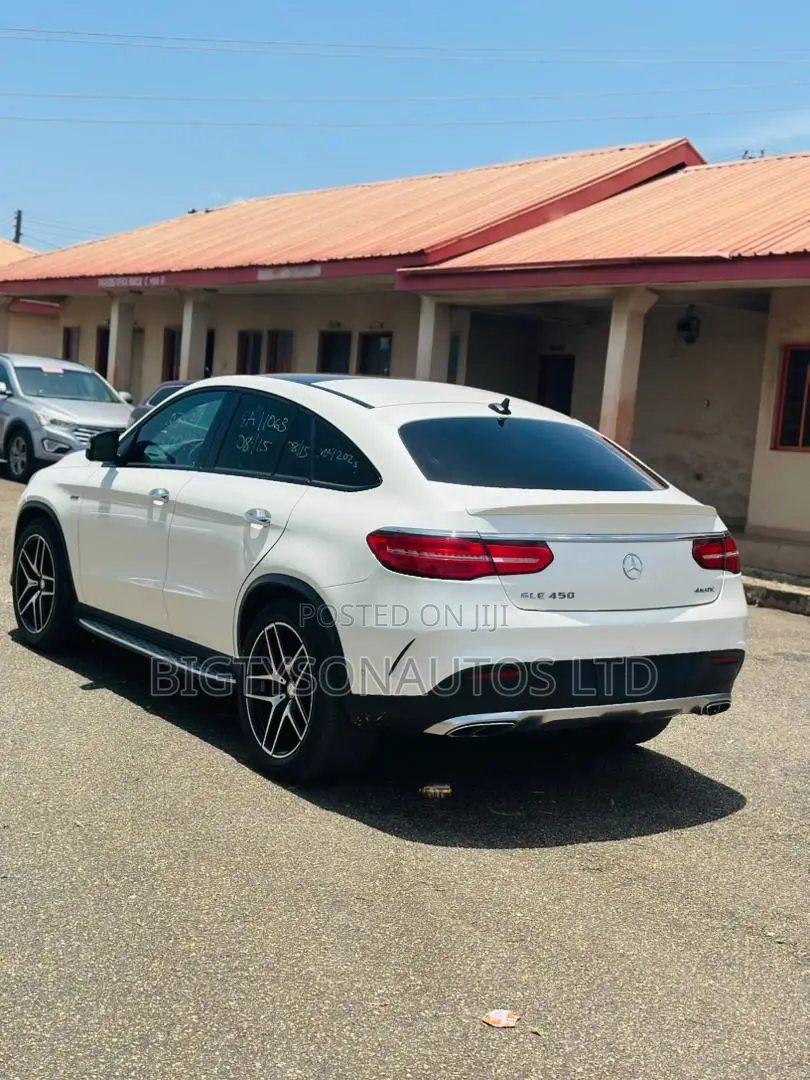 Mercedes-Benz GLE-Class 2016 White