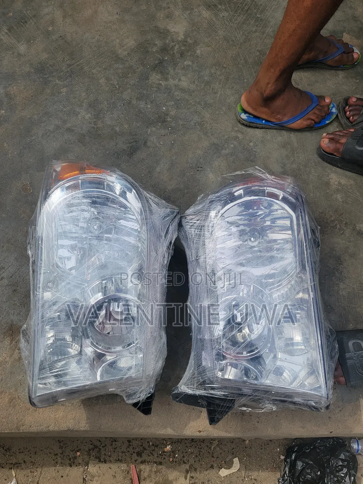 Tundra 010 ,Sequoia 2010 Headlamp Available