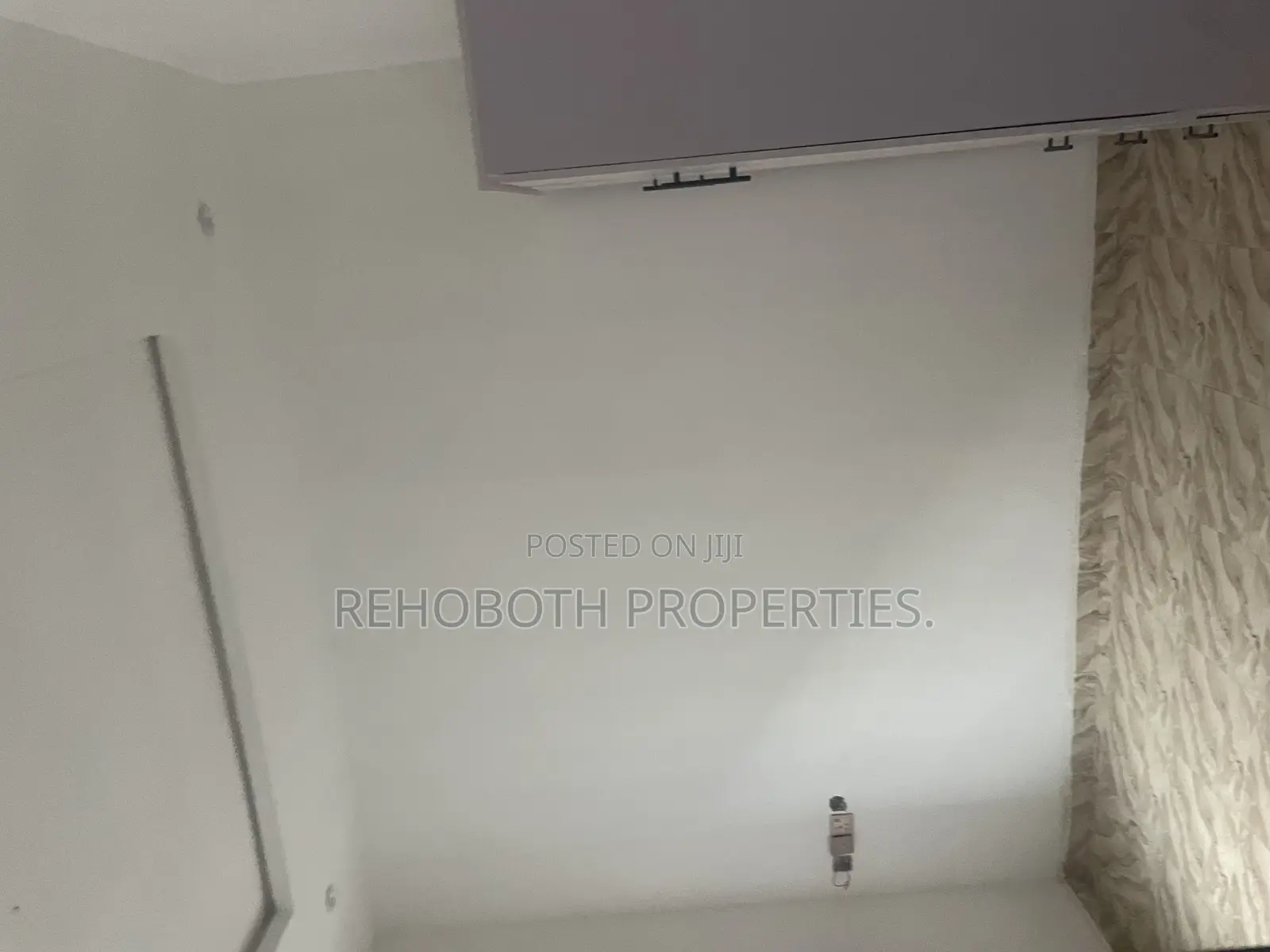3bdrm Duplex in Banuso Elebu, Akala Express for rent