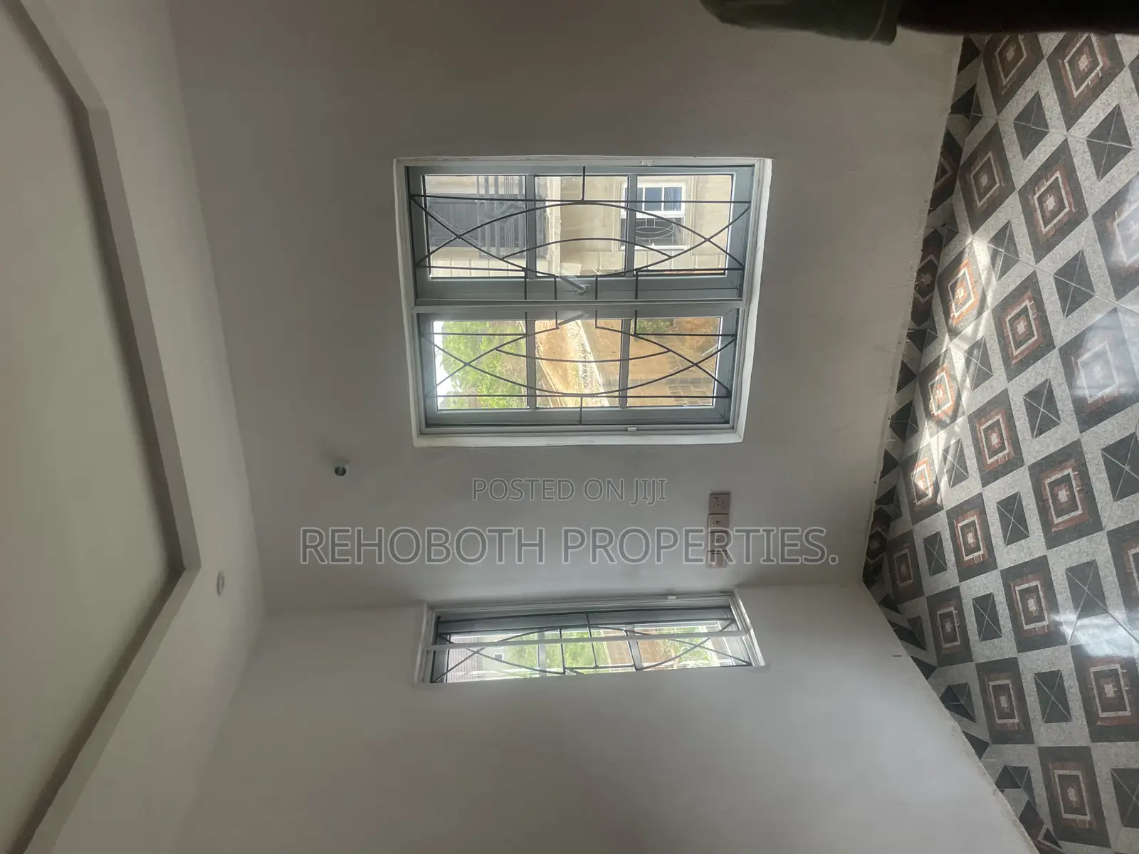 2bdrm Duplex in Banuso Elebu, Akala Express for rent