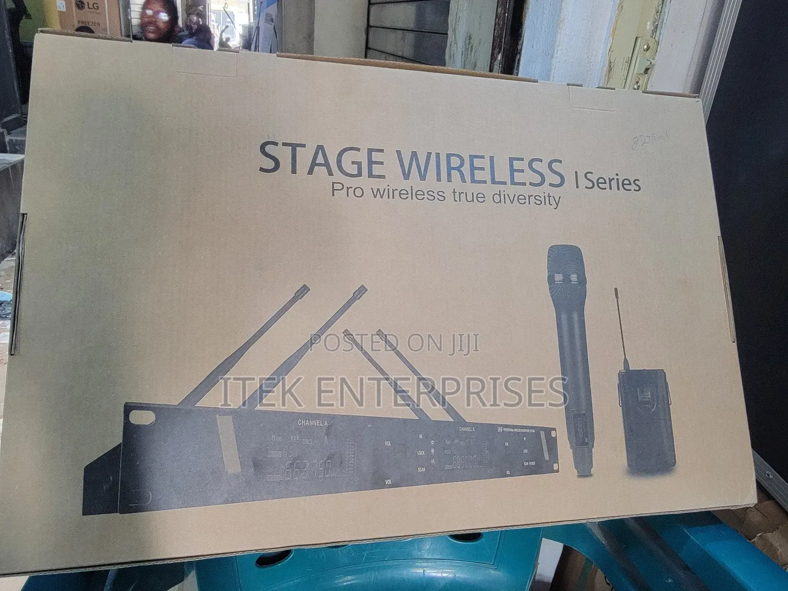 Kingswave 8200u Wireless Microphone