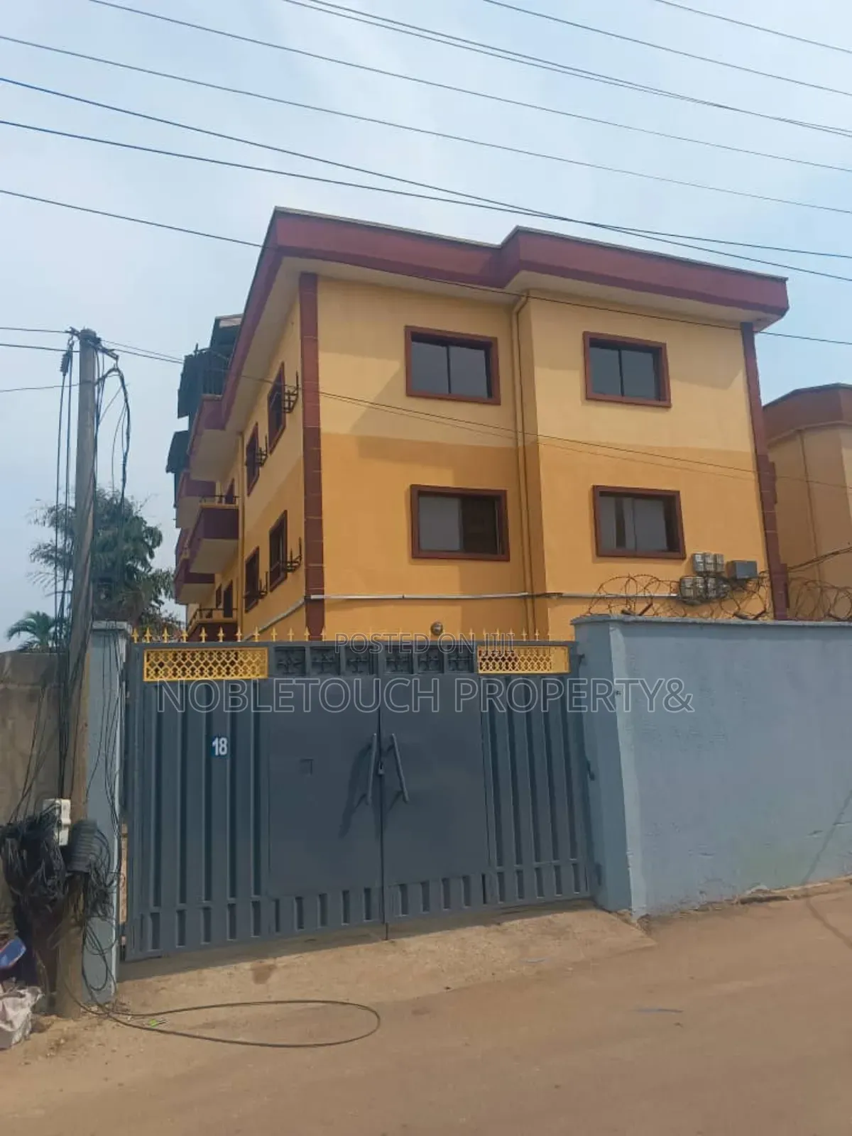 3bdrm Block of Flats in Ikeja Lagos Nigeria, Opebi for rent