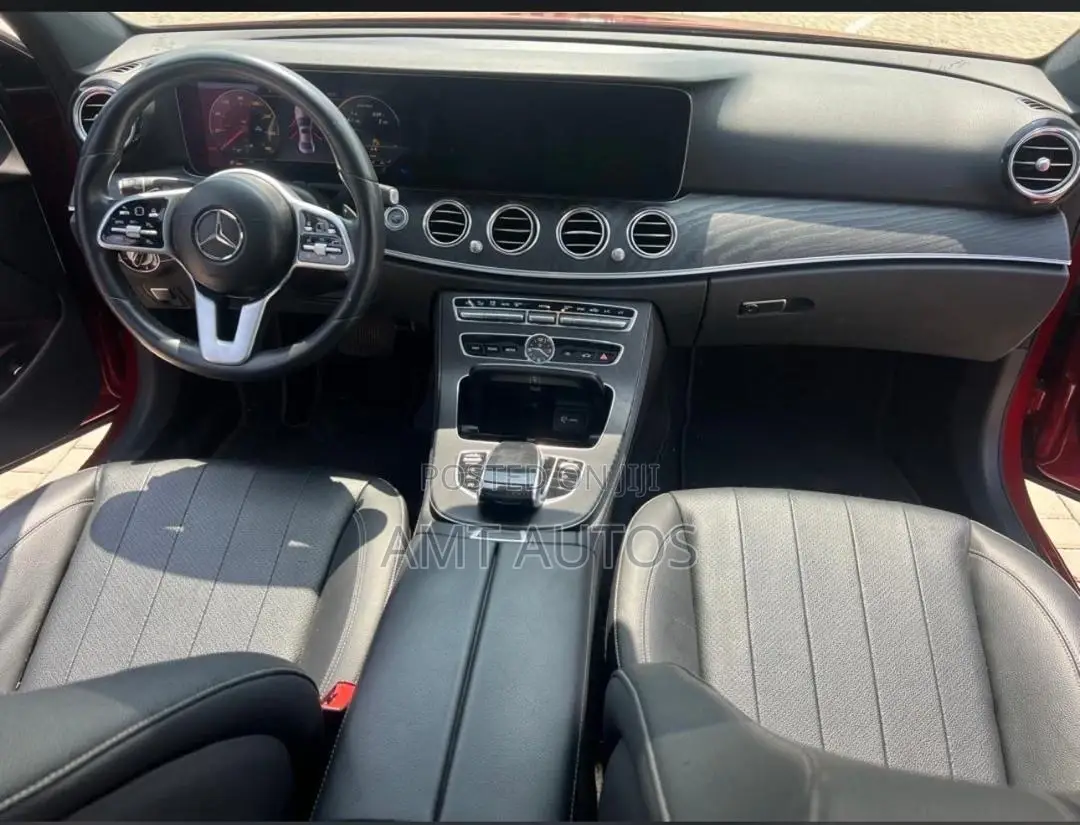 Mercedes-Benz E300 2019 Red