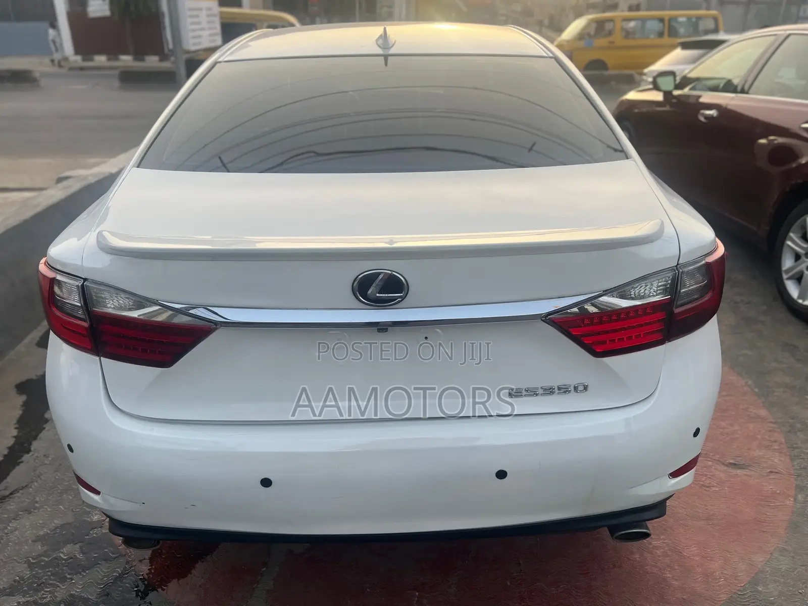Lexus ES 350 FWD 2015 White
