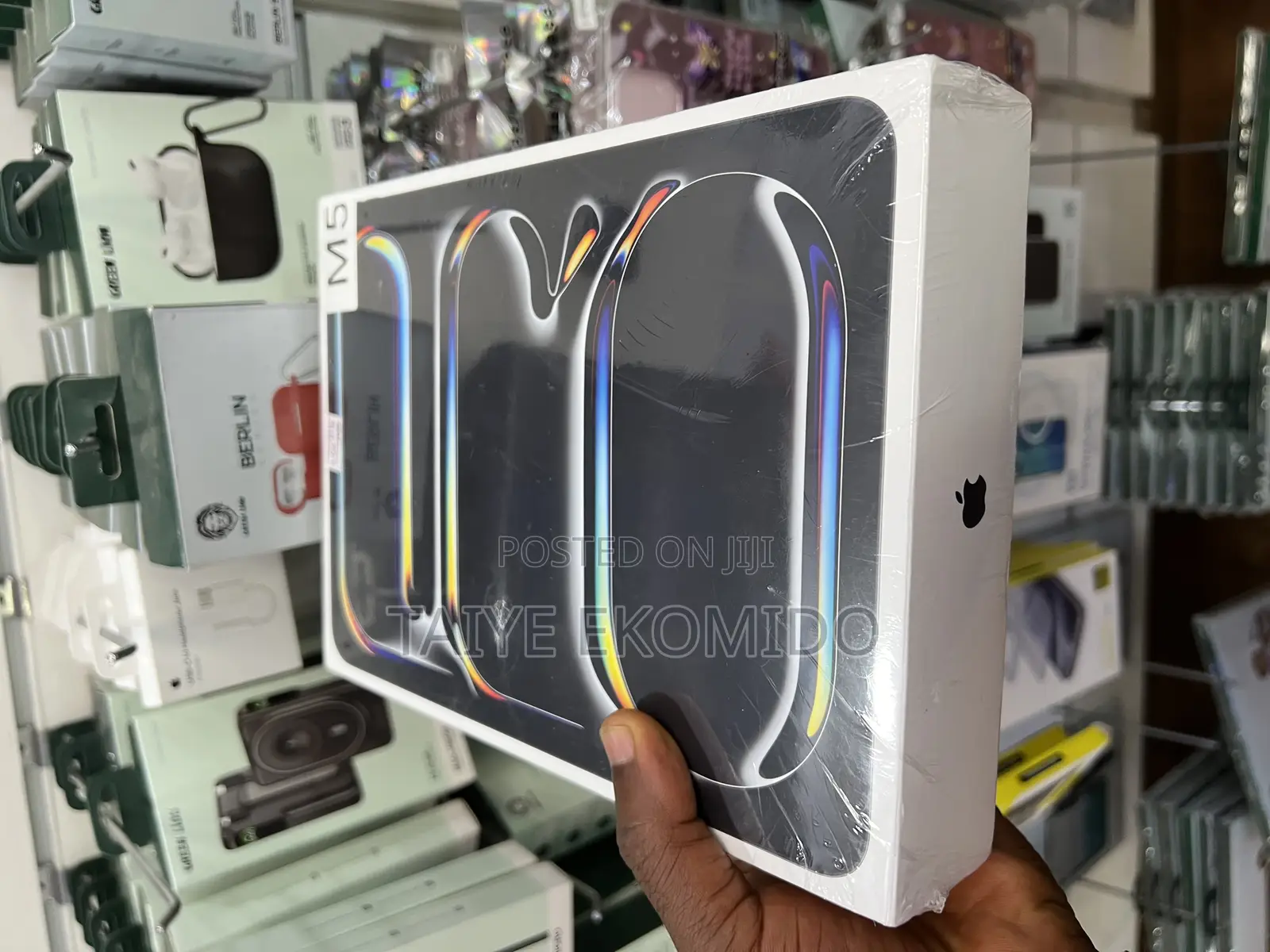 New Apple iPad (2025) 256 GB