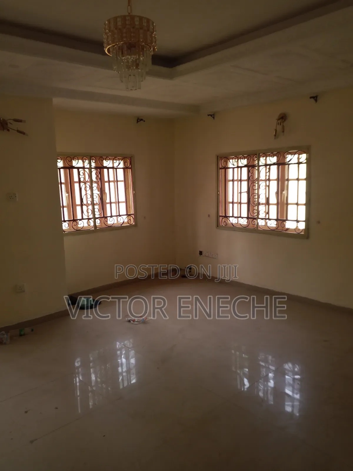 5bdrm Duplex in Charlie Boy, Life Camp for sale
