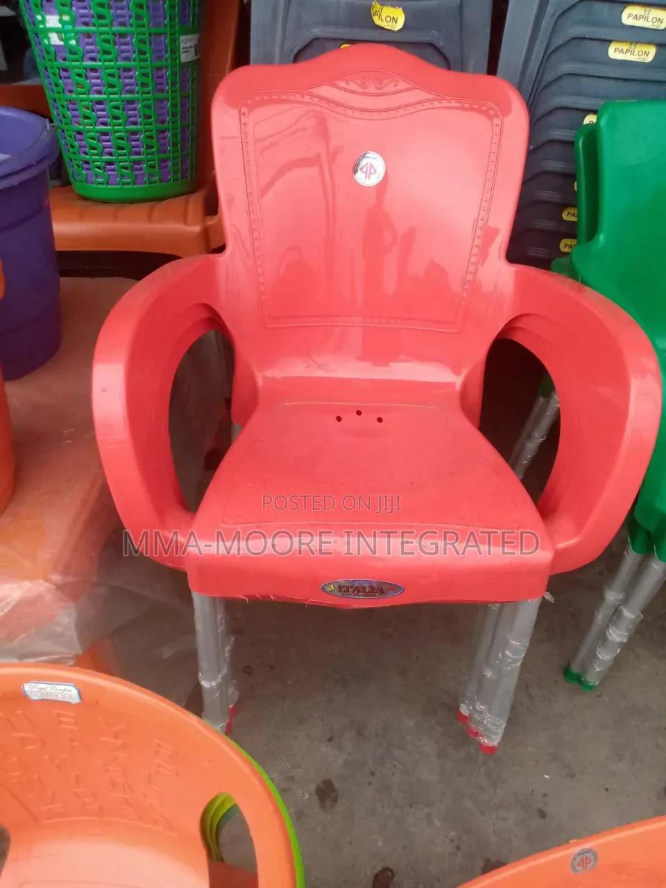 Iron Legs Plastic Chair