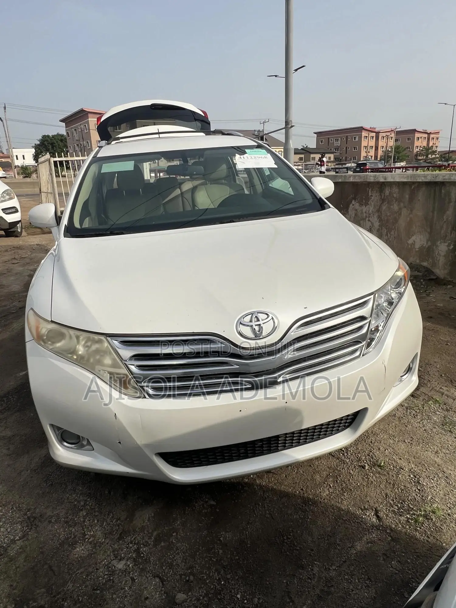 Toyota Venza LE 2010 White