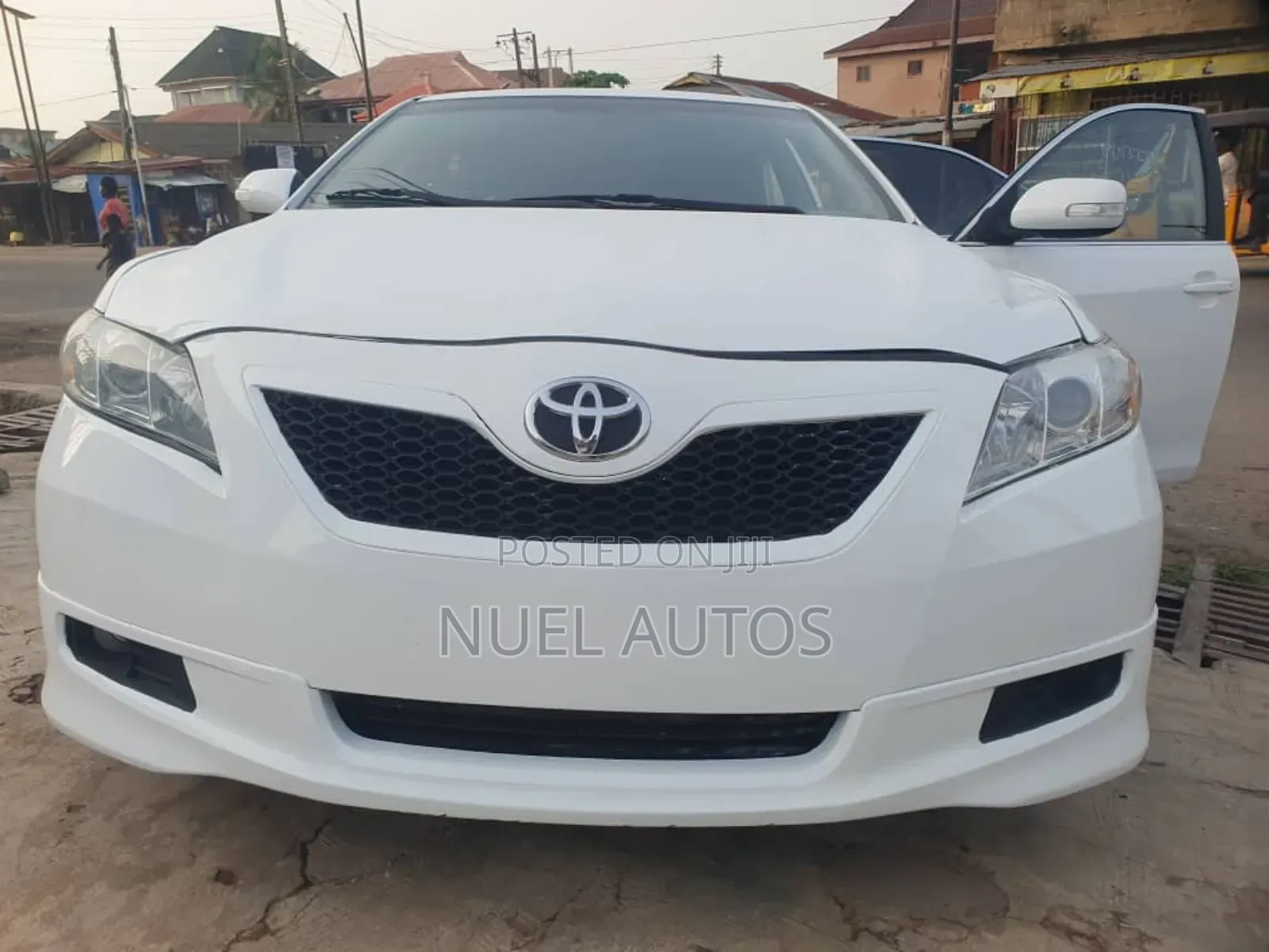 Toyota Camry SE 4dr Sedan (2.4L 4cyl 5A) 2007 White