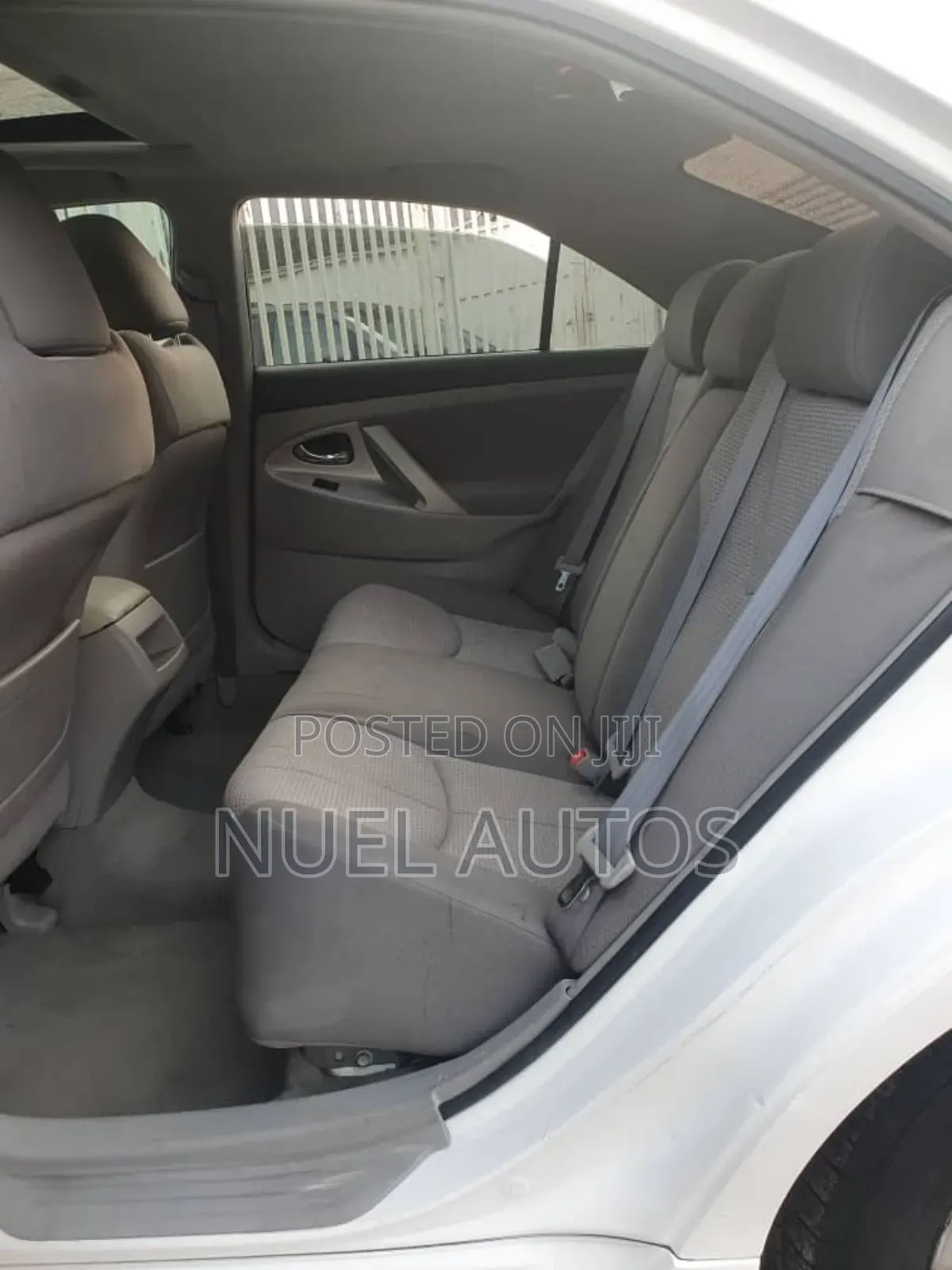 Toyota Camry SE 4dr Sedan (2.4L 4cyl 5A) 2007 White