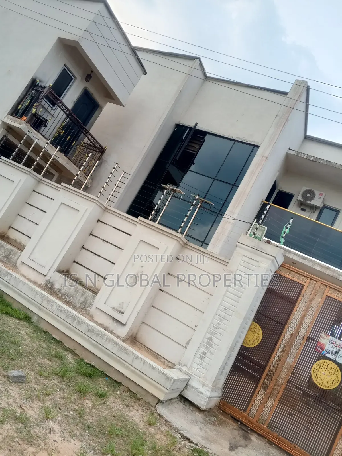 5bdrm House in Warri for sale