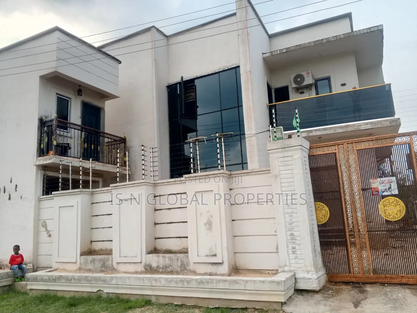 5bdrm House in Warri for sale